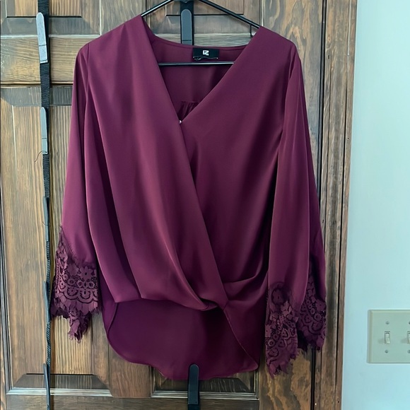 R2 Tops - Elegant Burgundy Women's Top with Lace Detail